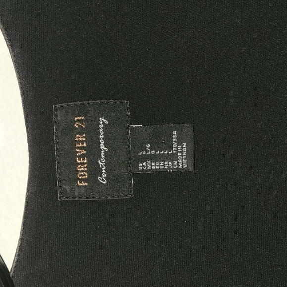 FOREVER21 Single Breasted Cold Shoulder Blazer Size L Black - Picture 3 of 6